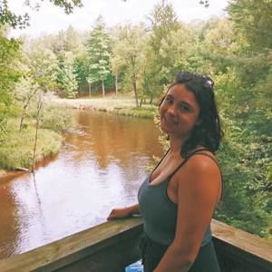 Meet your Posher, Ahlona